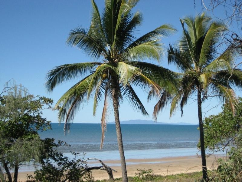 24 Baxendell Place, Bushland Beach QLD 4818