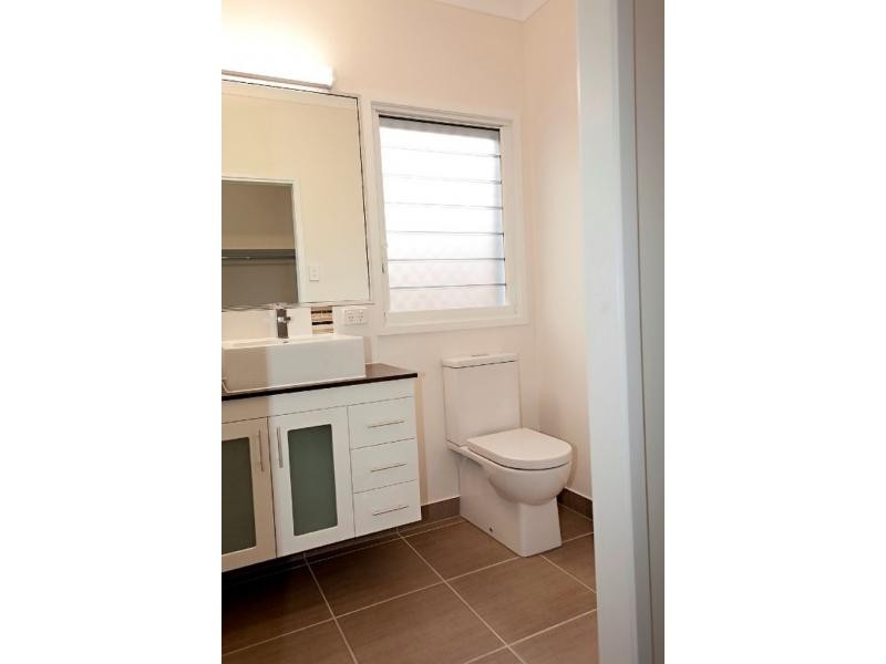 1/21 The Avenue, Hermit Park QLD 4812