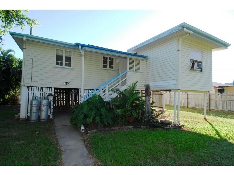 89 Howlett Street, Currajong QLD 4812