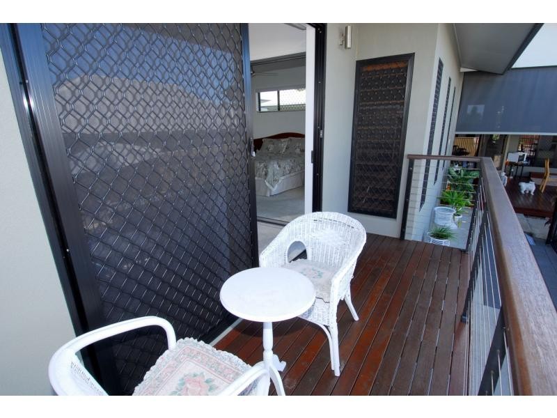 15 Keswick Street, Bushland Beach QLD 4818