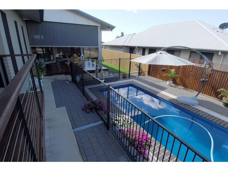 15 Keswick Street, Bushland Beach QLD 4818