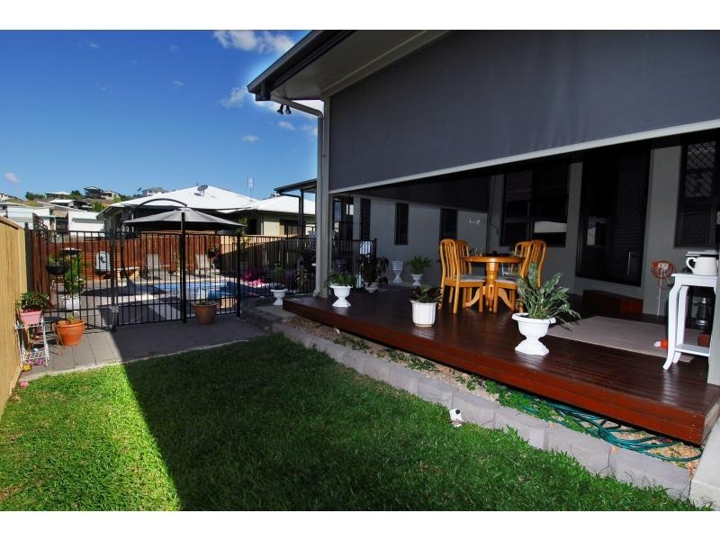 15 Keswick Street, Bushland Beach QLD 4818