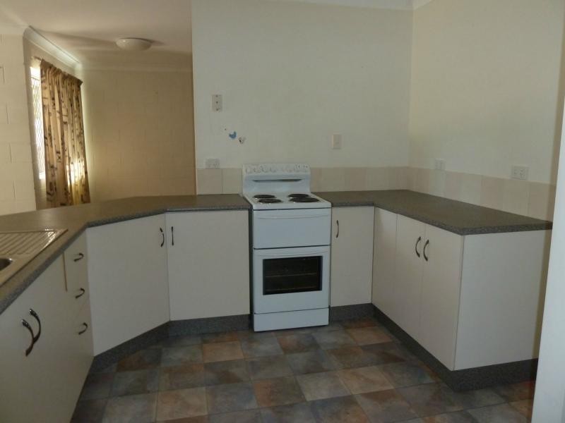 6 Raffles Court, Kelso QLD 4815