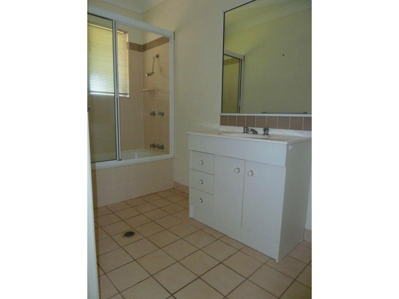 6 Raffles Court, Kelso QLD 4815