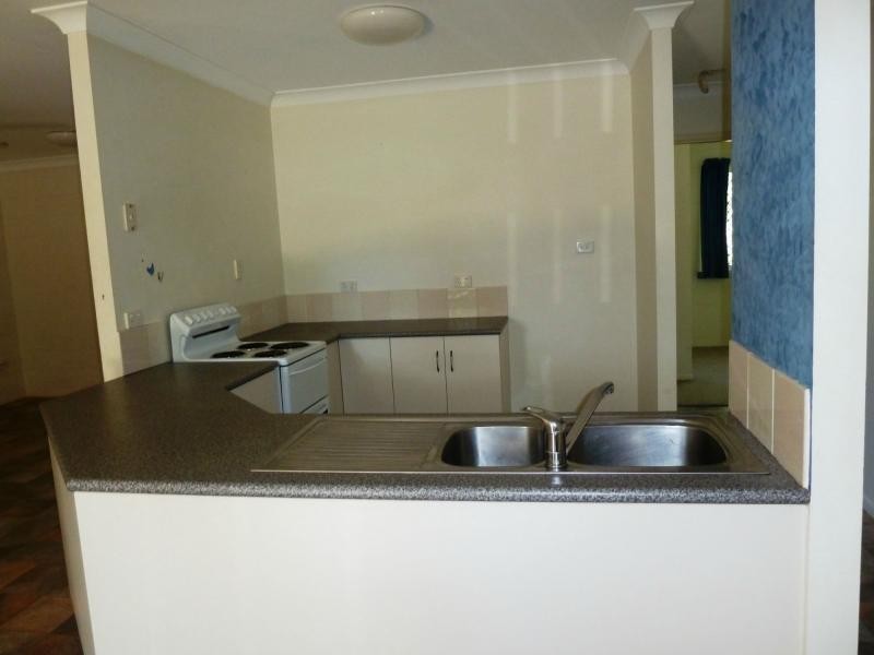 6 Raffles Court, Kelso QLD 4815