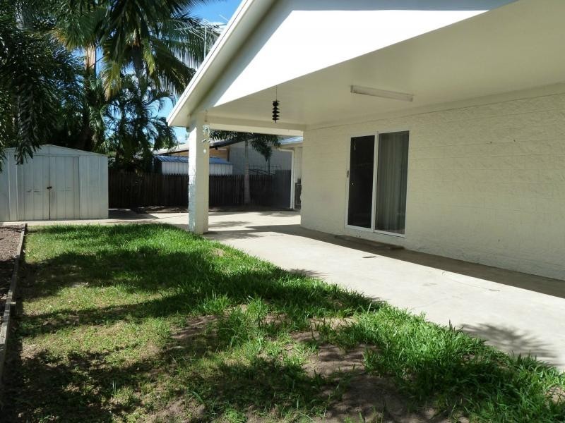 6 Raffles Court, Kelso QLD 4815
