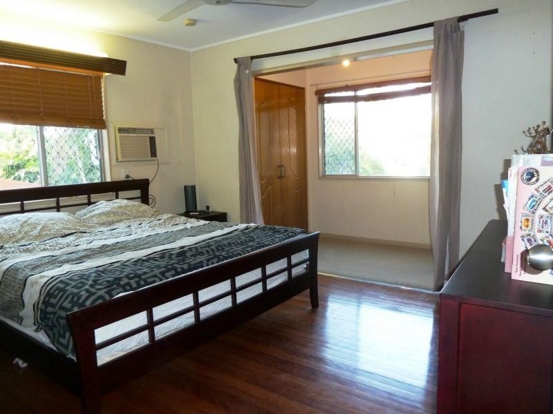 7 Marcus Street, Rasmussen QLD 4815