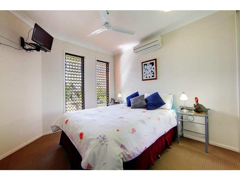 9 Helvellyn Street, Bushland Beach QLD 4818