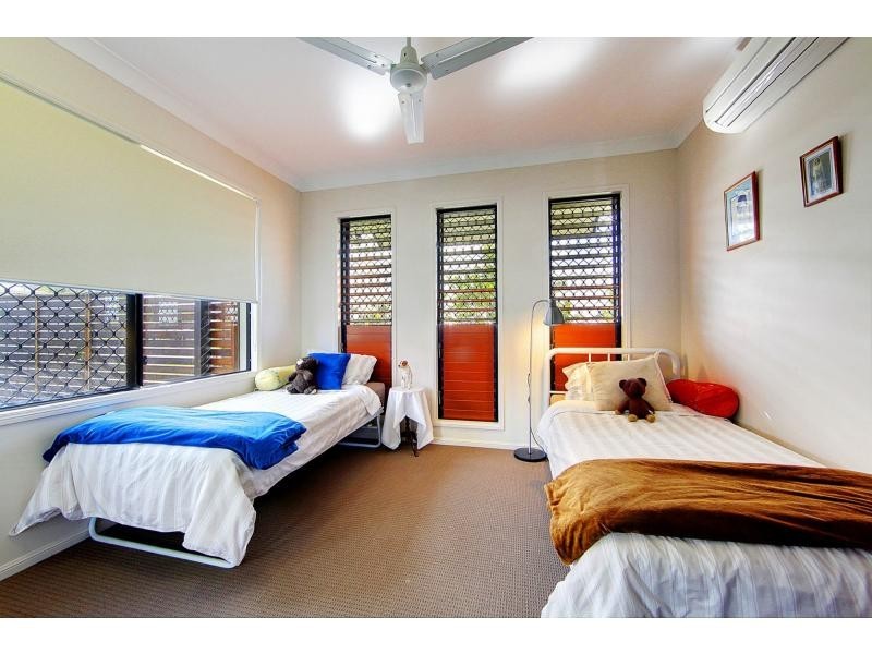 9 Helvellyn Street, Bushland Beach QLD 4818