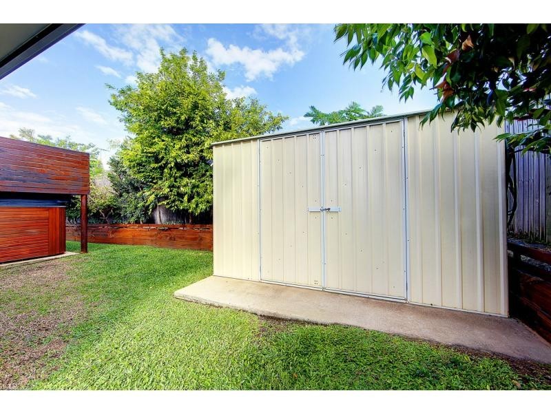 9 Helvellyn Street, Bushland Beach QLD 4818