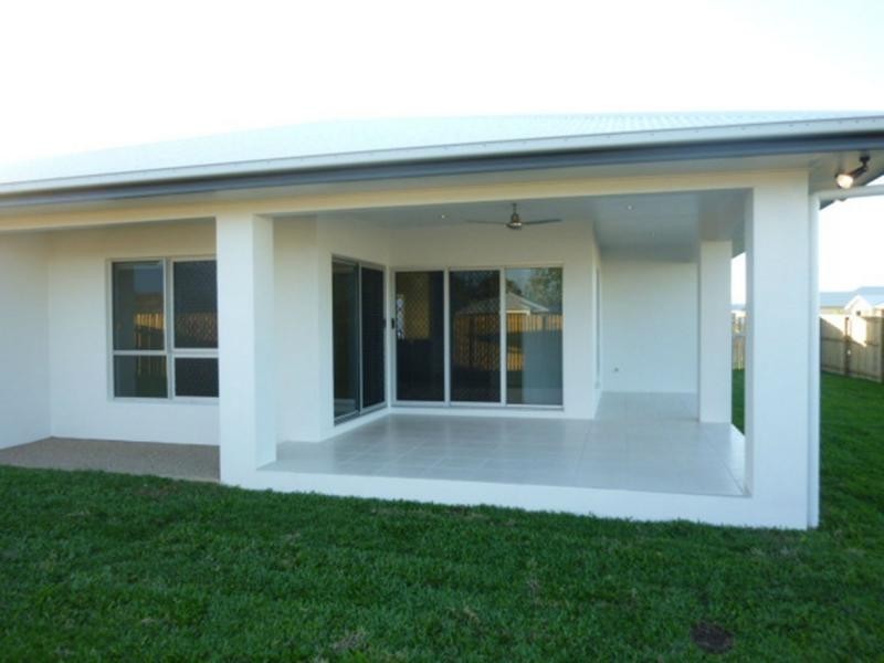 4 Ellendale Street, Mount Low QLD 4818