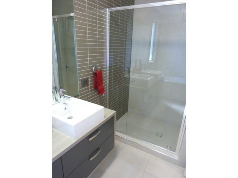 4 Ellendale Street, Mount Low QLD 4818