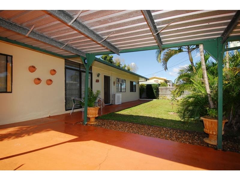 8 Daisy Street, Kelso QLD 4815