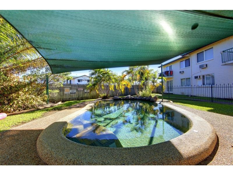 5/36 Henry Street, West End QLD 4810