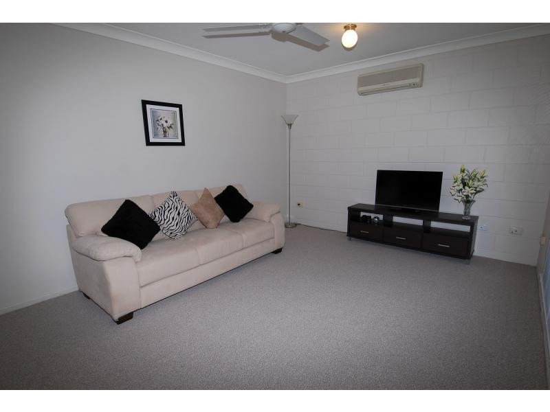 100 Kern Brothers Drive, Kirwan QLD 4817