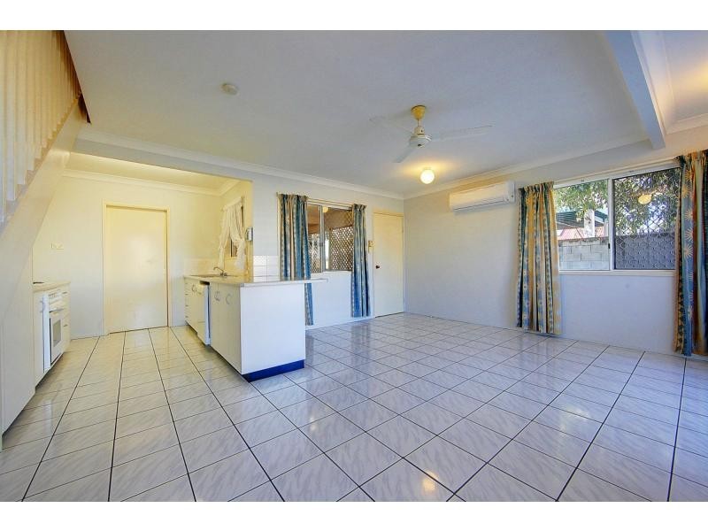 4/22 Gladstone Street, Pimlico QLD 4812