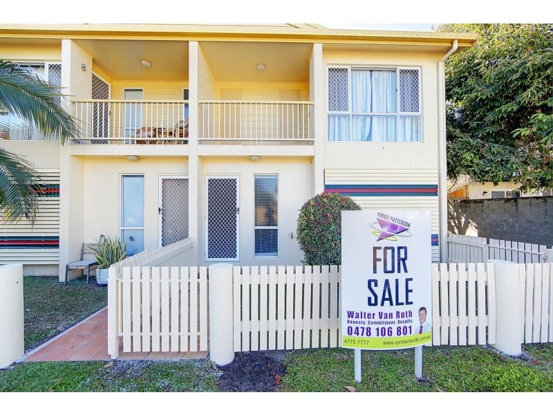 4/22 Gladstone Street, Pimlico QLD 4812