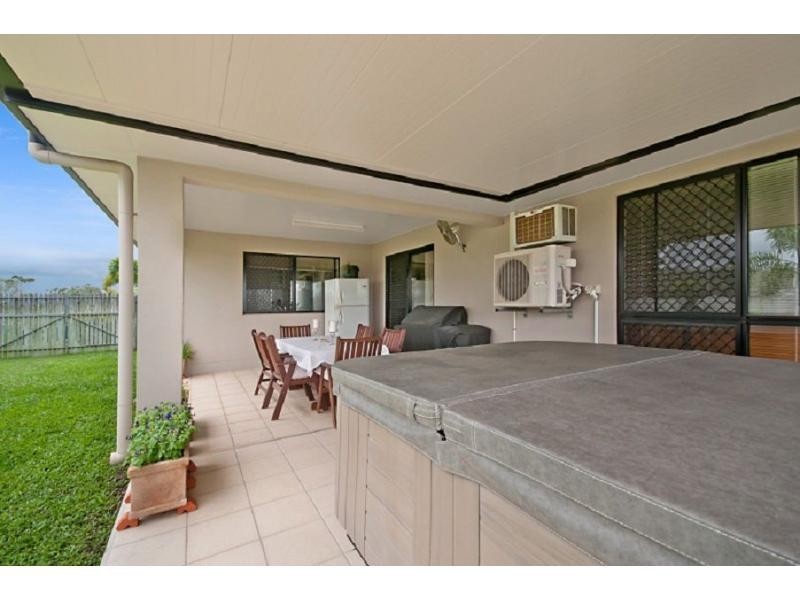 14 Sandys Place, Kirwan QLD 4817