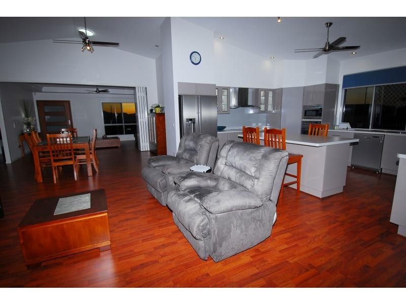 3 Wirega Close, Douglas QLD 4814