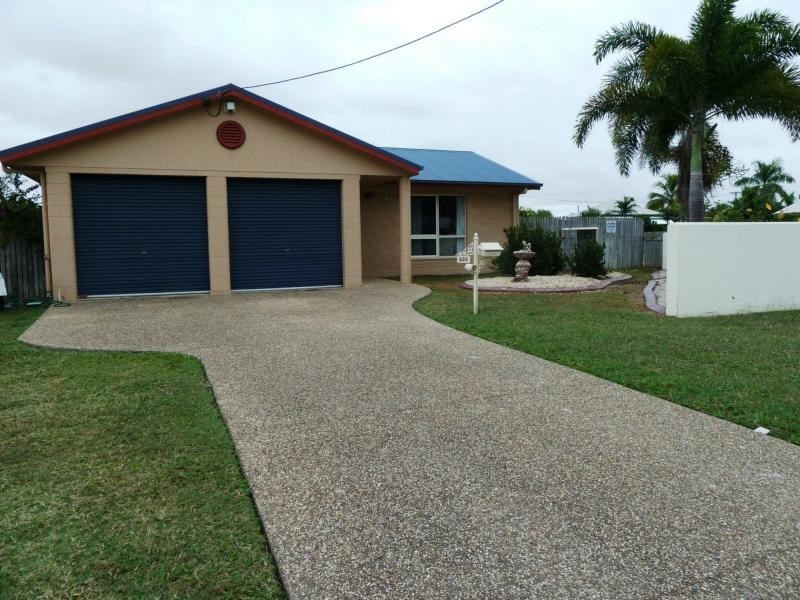 235 Pinnacle Drive, Rasmussen QLD 4815