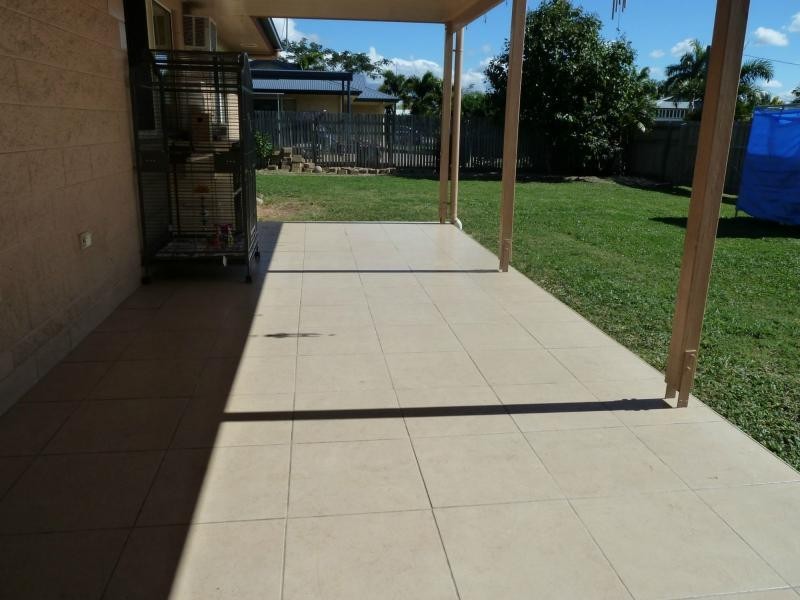 235 Pinnacle Drive, Rasmussen QLD 4815