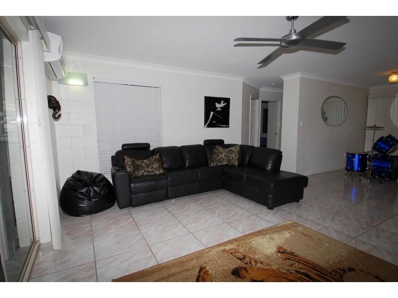 2 Courtney Street, Cranbrook QLD 4814