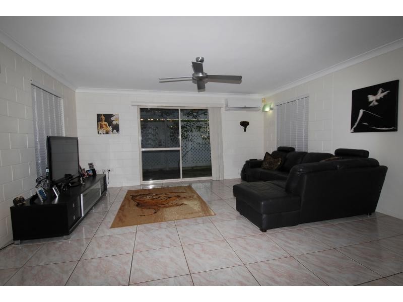 2 Courtney Street, Cranbrook QLD 4814