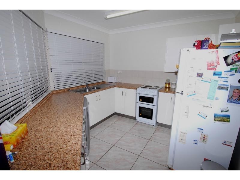 2 Courtney Street, Cranbrook QLD 4814