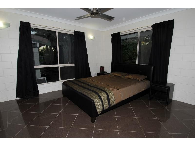 2 Courtney Street, Cranbrook QLD 4814