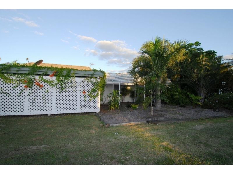 2 Courtney Street, Cranbrook QLD 4814