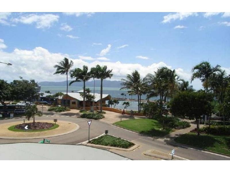 4/120 The Strand, North Ward QLD 4810