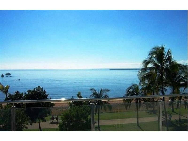 4/120 The Strand, North Ward QLD 4810