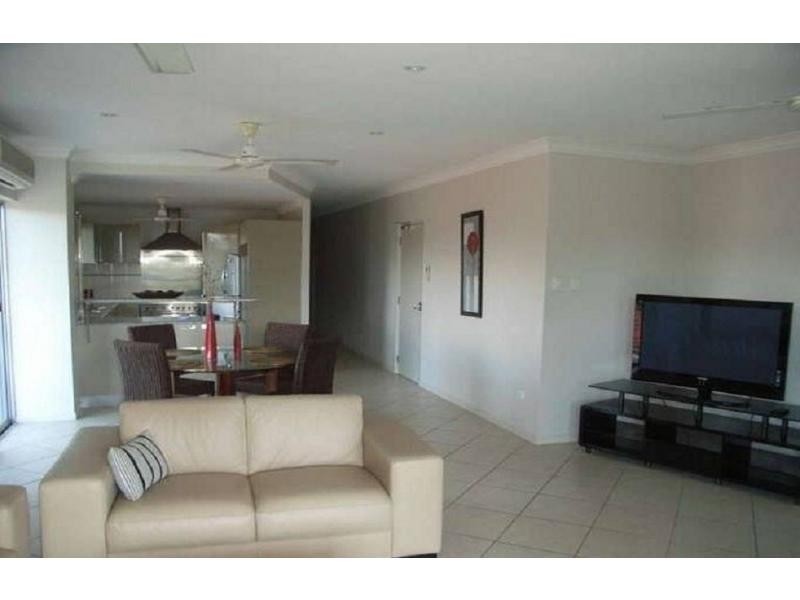 4/120 The Strand, North Ward QLD 4810