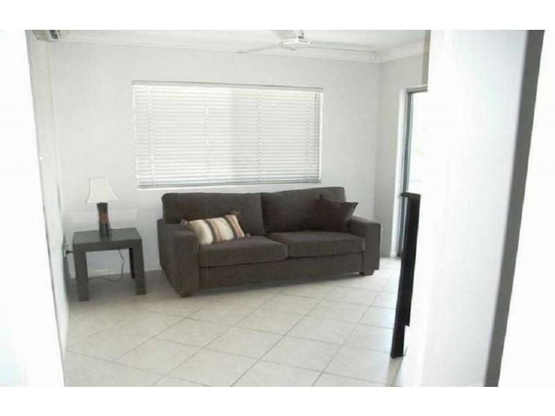 4/120 The Strand, North Ward QLD 4810