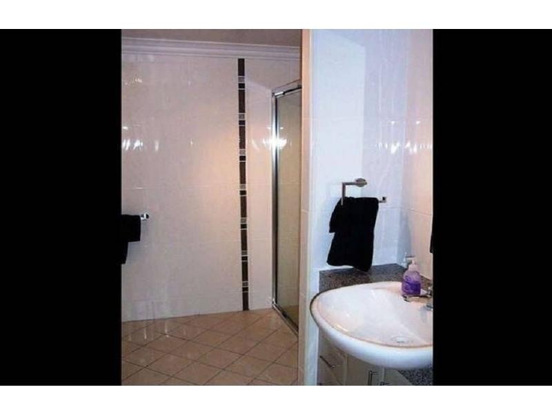 4/120 The Strand, North Ward QLD 4810