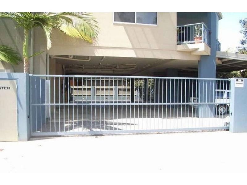 4/120 The Strand, North Ward QLD 4810