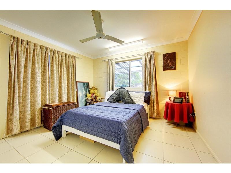 322 Pinnacle Drive, Rasmussen QLD 4815