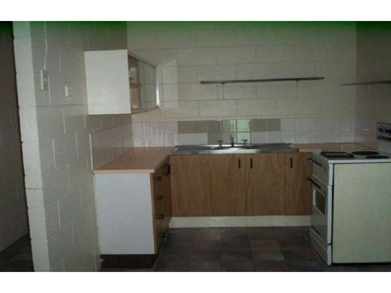 26 Clayton Street, Hermit Park QLD 4812