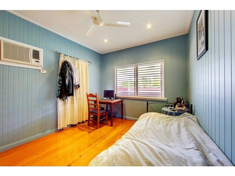 12 Parsons Street, Gulliver QLD 4812
