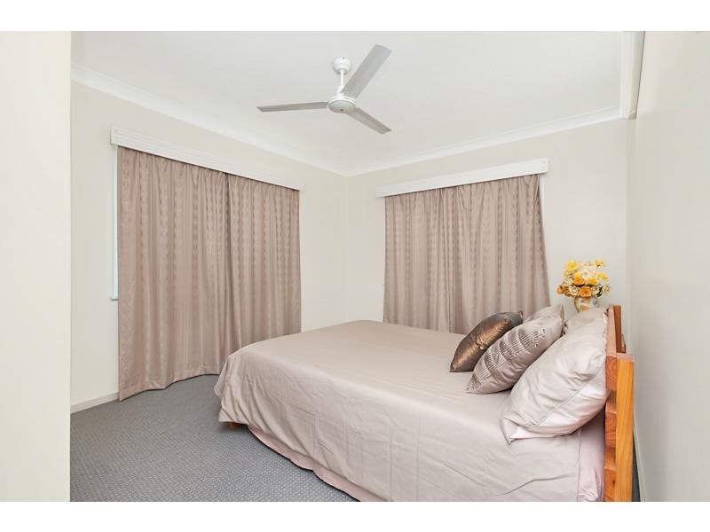 27 Silky Oak Street, Kirwan QLD 4817