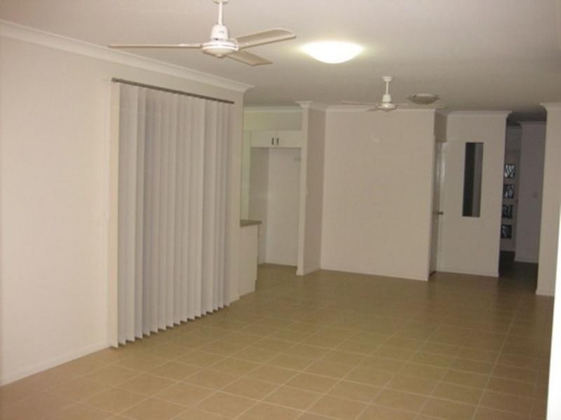 11 Keeper Court, Mount Louisa QLD 4814