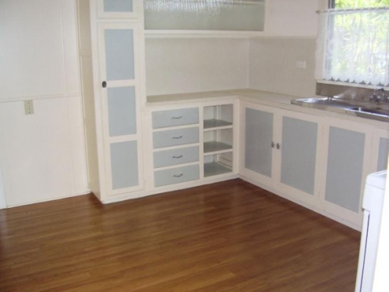 24 Haig Street, Pimlico QLD 4812