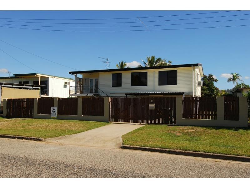 11 Frangipani Street, Cranbrook QLD 4814