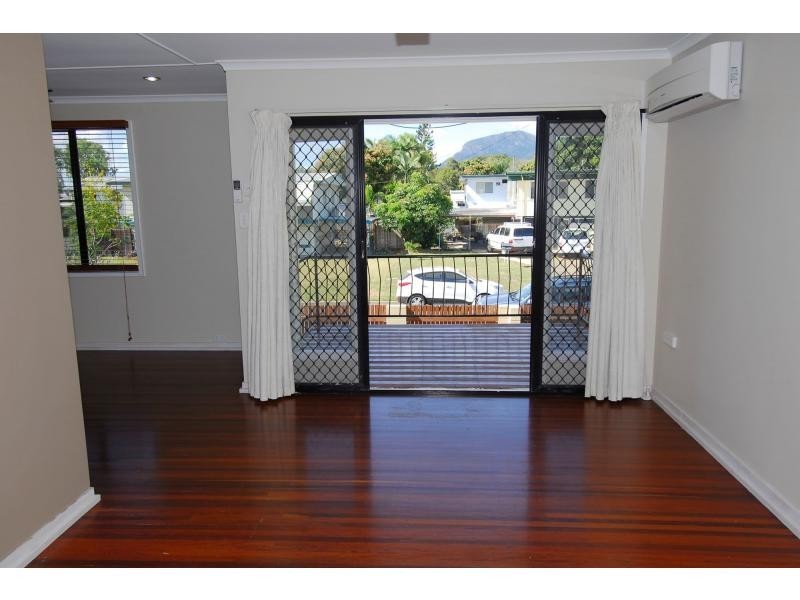 11 Frangipani Street, Cranbrook QLD 4814