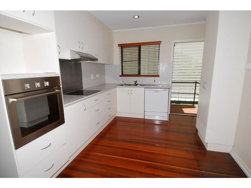 11 Frangipani Street, Cranbrook QLD 4814