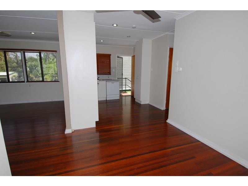 11 Frangipani Street, Cranbrook QLD 4814