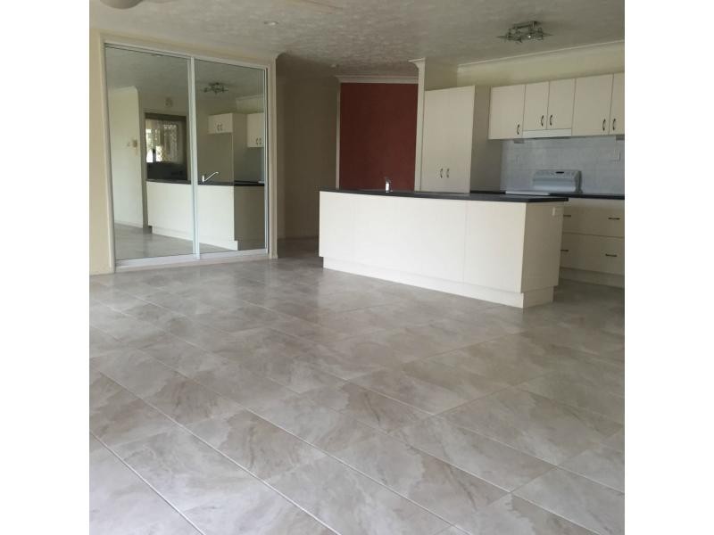 6 Bedrock Court, Mount Louisa QLD 4814