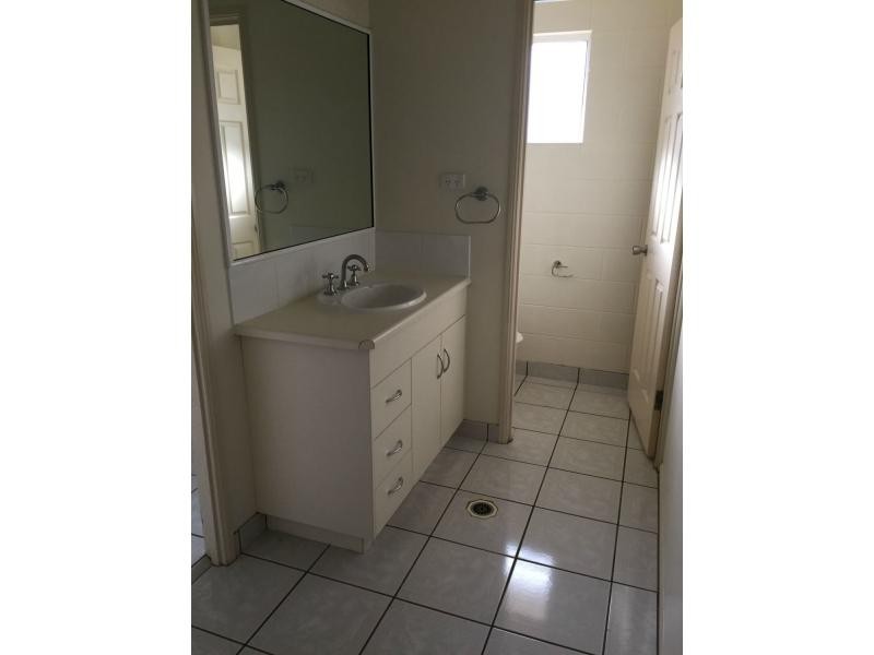 6 Bedrock Court, Mount Louisa QLD 4814