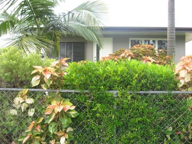 24 Clarendon Street, Hyde Park QLD 4812