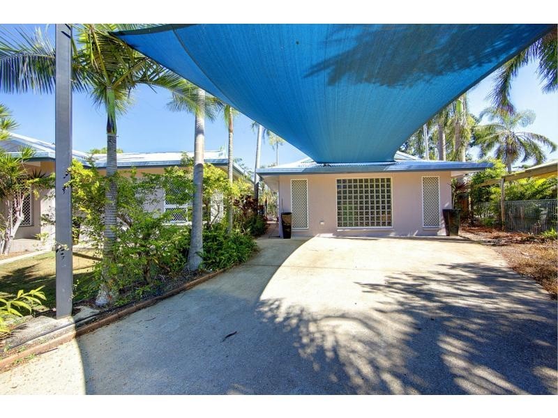 117 Coutts Drive, Bushland Beach QLD 4818